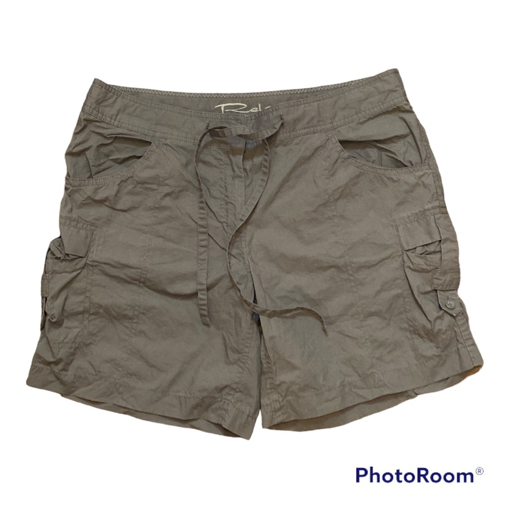 RELAX TOMMY BAHAMA Ladies Sample Shorts in Army Green Size 6